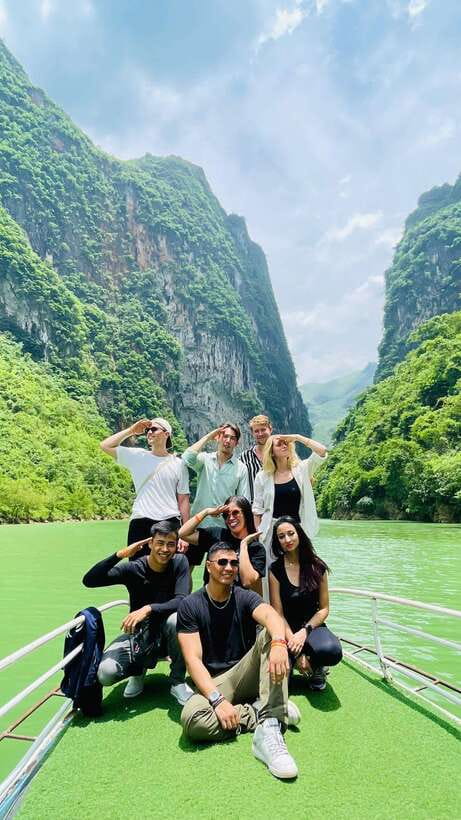 2-day Motorbike Ha Giang Loop Luxury Tour With Easy Rider - Lunch in Yen Minh and Tham Ma Pass