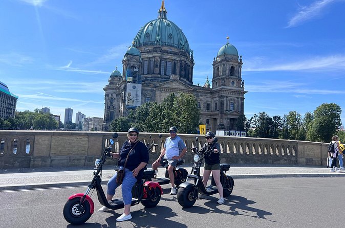 2H Berlin Electric Harley Trike Tour - The Reichstag and the story of the fire