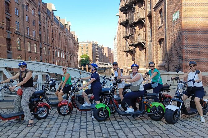 2H Berlin Electric Harley Trike Tour - Brandenburg Gate and Unter den Linden