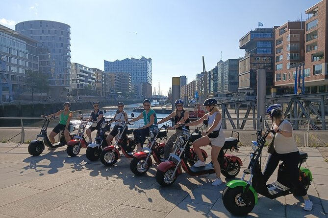 2H Berlin Electric Harley Trike Tour - Checkpoint Charlie and the classic photo