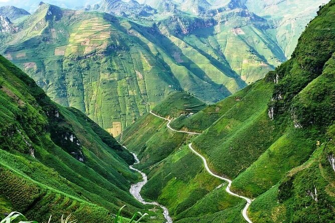 3-Day Ha Giang Loop Tour (small group with easy rider) - Day two: Nho Que River and the Ma Pi Leng Pass