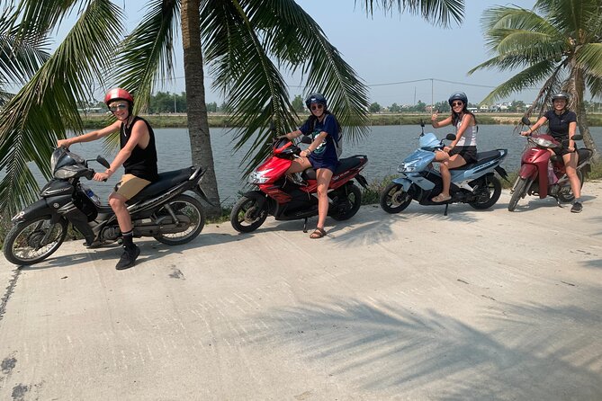 3 Hours Motorbike Tour in Hoi An Countryside. - The coffee stop and local conversation