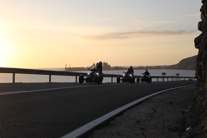 3 wheels motorcycle Coast Tour - Ryker - Gran Canaria Maspalomas - Safety, confidence, and the public-road issue