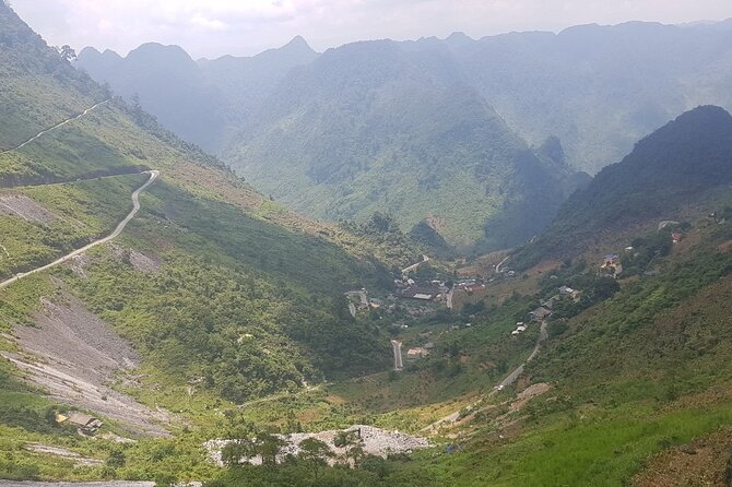 4 Days 3 Nights Ha Giang Easy Driving Motorbike Tours - Dong Van morning and the dramatic Ma Pi Leng Pass
