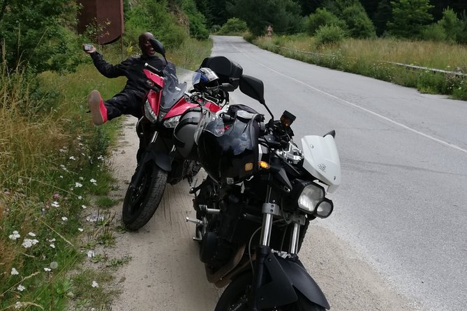 5 Days Guided Motorcycle Tour Wine, Nature and Traditions - Who should book this ride