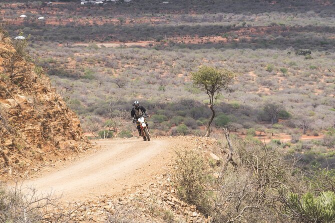 7-Day Tanzania Private Guide Motorcycle Safari Tour - Day 6: Rift Valley roads, Lake Eyasi, and the Hadza