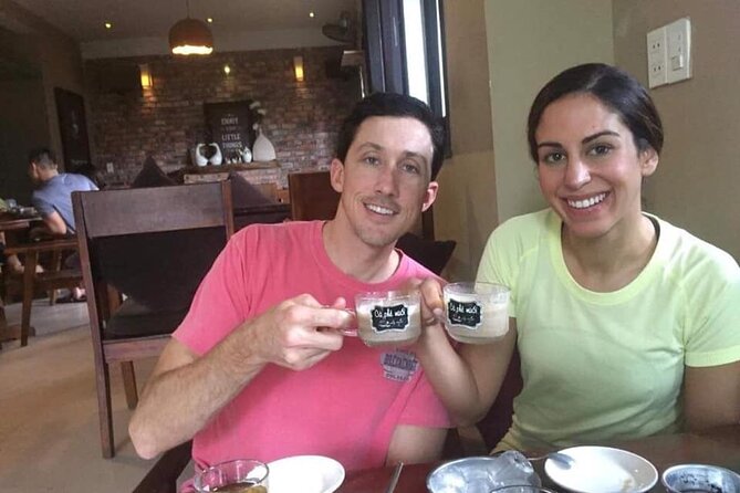 All Inclusive Motorbike Food Tour in Hue with Local Gifts - Finishing with che Hue