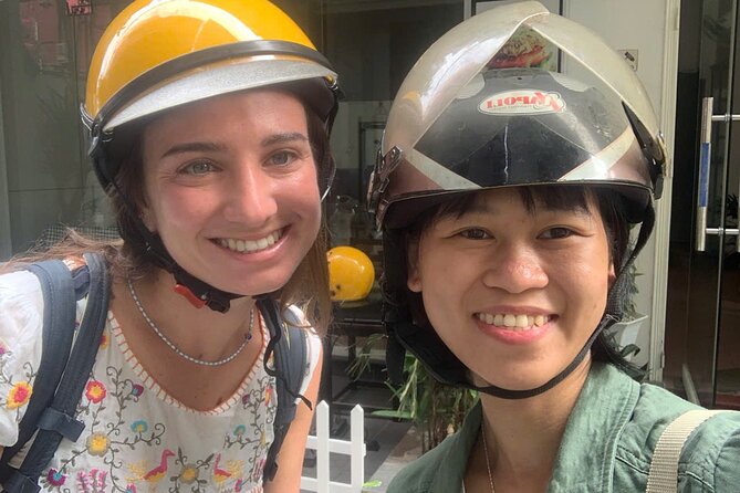 Authentic Hue Motorbike Tour by Locals - Ho Thuy Tien and its giant dragon