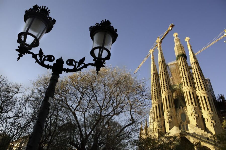 Barcelona: Half Day Tour on Sidecar Motorcycle - Why a Barcelona sidecar tour works so well