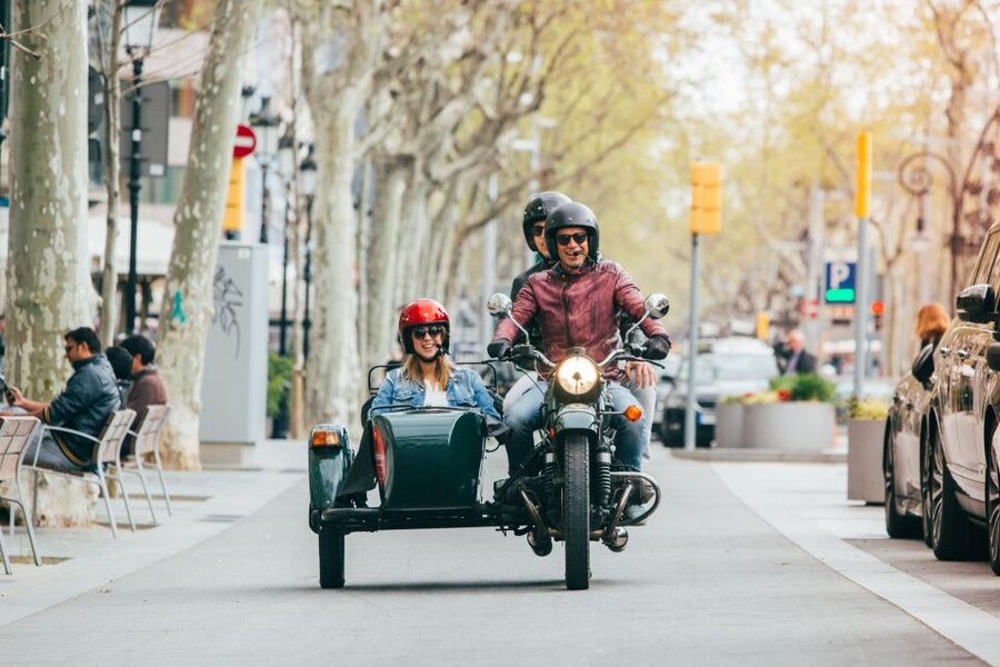 Barcelona: Half Day Tour on Sidecar Motorcycle - El Born, Arc de Triomf, and the old city feel