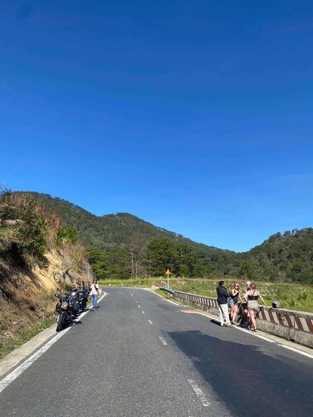 Dalat motorcycle trips - Silk making and flower growing round out the route