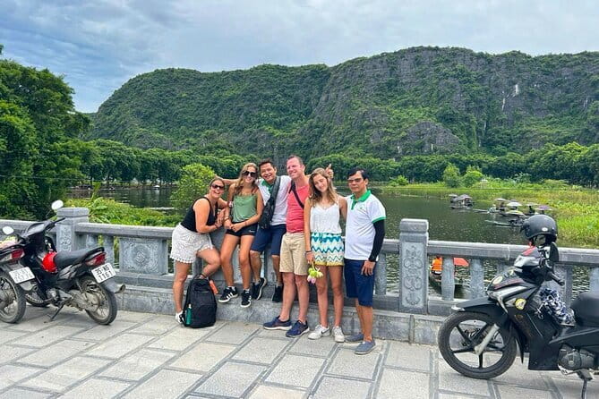 Discover Ninh Binh’s Highlights Hidden Gems 1 Day Motorbike Tour - Lunch at the Snail and Hen Farm