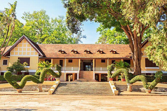 Easy Riders Buon Ma Thuot - Daily Tour. - The Ethnographic Museum puts the region into context