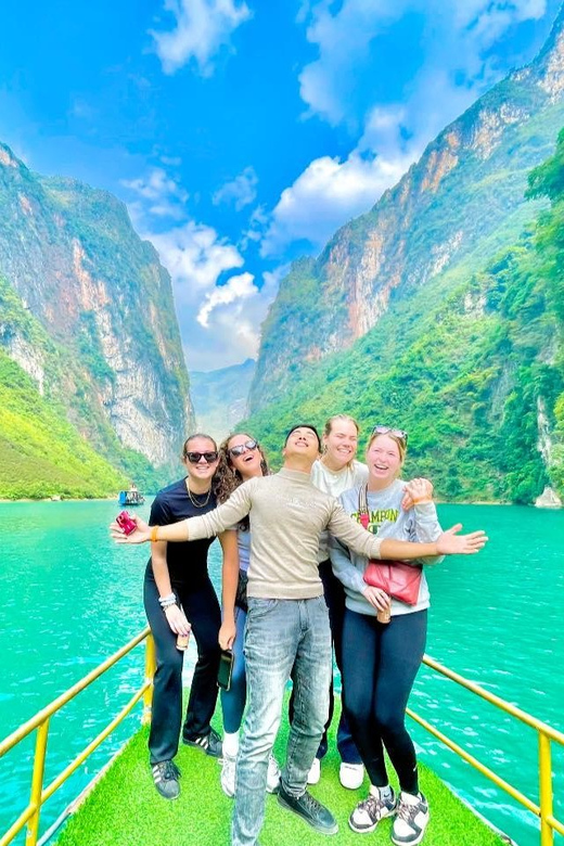 From Ha Long: 3 Day Ha Giang Loop Motorbike Tour With Rider - The overnight bus from Ha Long to Ha Giang