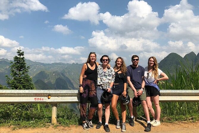 From Ha Noi: Ha Giang Motorbike Loop Tours (Group) - Meo Vac, Mau Due, and Lung Ho by motorbike