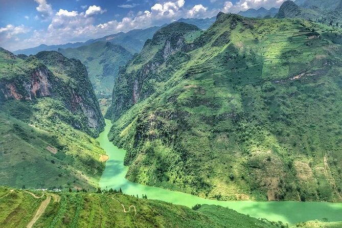 From Ha Noi: Ha Giang Motorbike Loop Tours (Group) - What the $255 price really covers