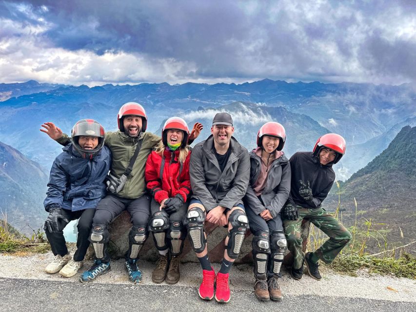 From Hanoi: Ha Giang Loop 4-Night 4-Day with Easy Rider - Day 1: Chin Khoanh Pass and the H’mong King’s Palace