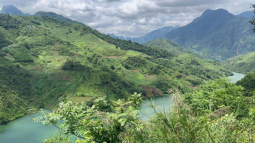 From Hanoi: Ha Giang Loop Easy Rider Tour by Sleeper Bus - The mountain passes and changing scenery