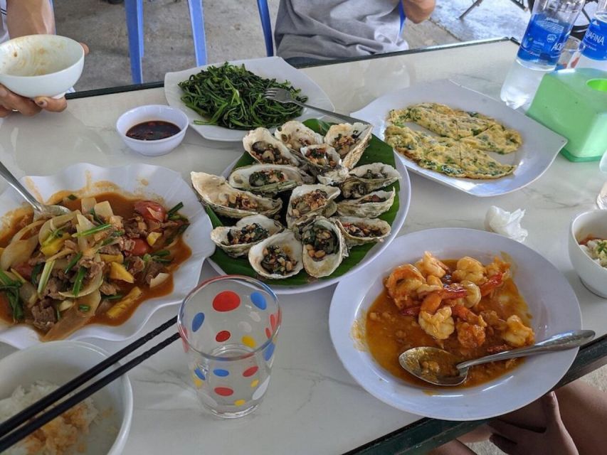 From Hoi An: Explore Hai Van Pass with Motorbike Rider Tour - Seafood lunch beside Lang Co Bay