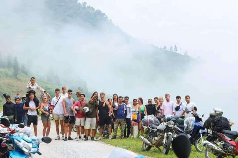 From Ninh Binh: Ha Giang Loop 3day Motorbike Tour With Rider - Day 2: Ma Pi Leng Pass and Tu San Canyon