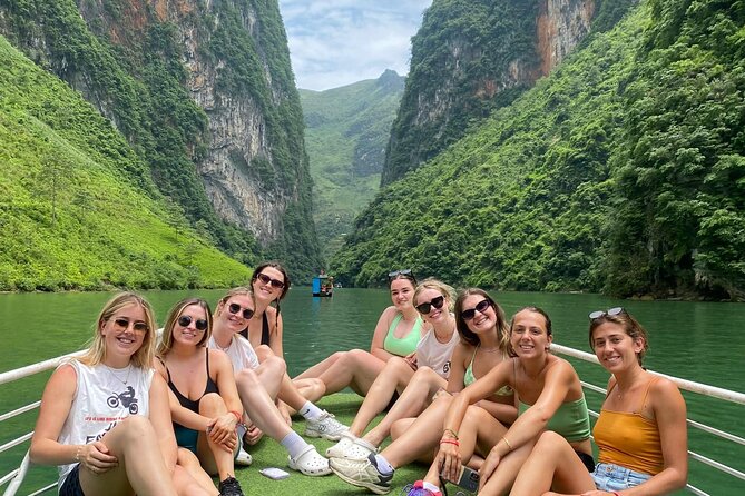 From Sa Pa: 4 Day Ha Giang Loop Guided Motorbike Tour With Rider - Hmong Kings Palace and the first night in Dong Van