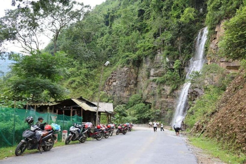 From Sapa: 4-Day 4-Night Ha Giang Loop Motorbike Tour - Day two: Ma Pi Leng Pass and the Nho Que River