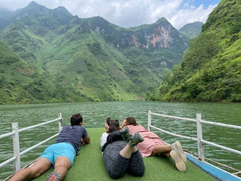 From Sapa: 4-Day 4-Night Ha Giang Loop Motorbike Tour - Day three: Thon Tha, Heaven Gate, and Lung Khuy Cave