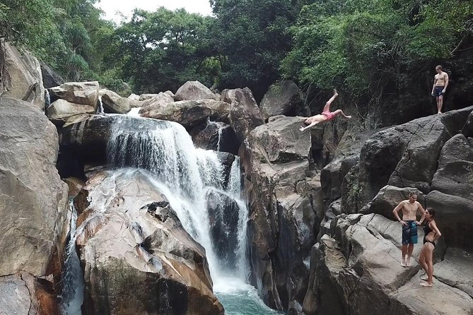 Full Day Motorcycle Tour ( Ba Ho Waterfall ) - Sedge mats and the work of a family craft