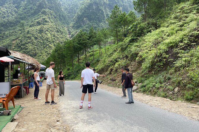 Ha Giang DIVINITY HORIZON TOUR with local easy rider 4 DAYS - Day Three: Khau Vai Canyon and the Secret Trail Toward Du Già