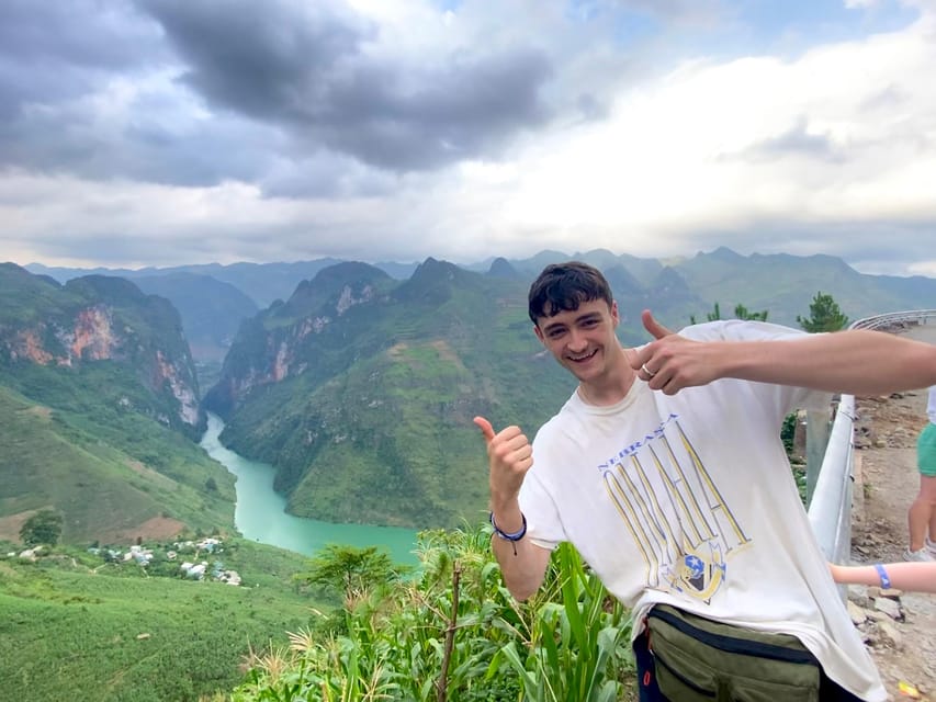 Ha Giang Loop 3D2N Motorbike trip with JASMINE TOUR COMPANY - Day Two: Ma Pi Leng Pass and the Road of Happiness