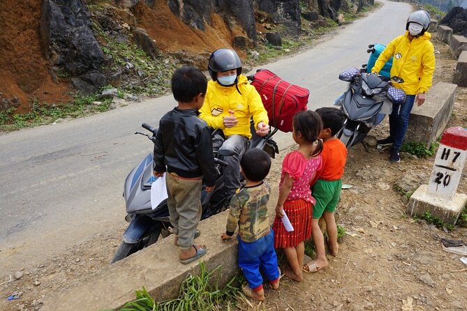 Ha Giang Loop 4 Day trip with Easy Rider - Day 2: Dong Van, bamboo forests, and Ma Pi Leng Pass
