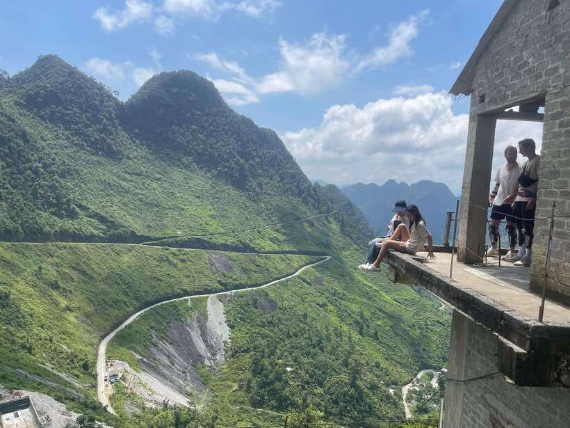 Ha Giang Loop 4 days luxury motorbike tour with easy driver - Day two: Meo Vac, the Nho Que River, and Ma Pi Leng
