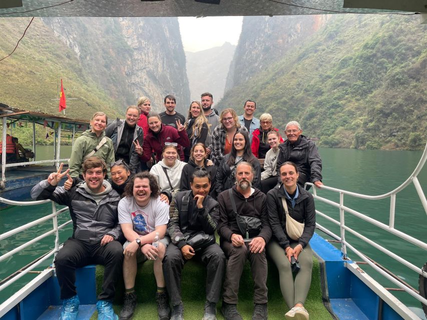 Ha Giang Loop Tours -3days with Easy Rider Package - The arrival night in Ha Giang