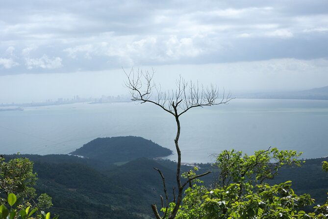 Hai Van Pass Adventure - Private Car Tour From Hoi An & Da Nang - Lang Co combines beach, rail views, and lunch