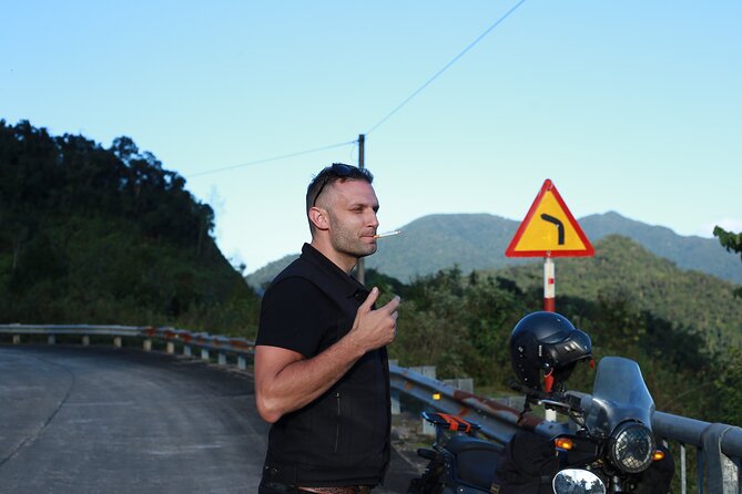 Hai Van Pass Adventure - Private Car Tour From Hoi An & Da Nang - What the private car format really adds
