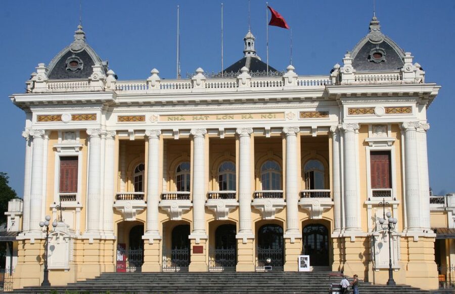 Hanoi: City Sightseeing Motorbike Tour - Ba Dinh, West Lake, and Tran Quoc Pagoda