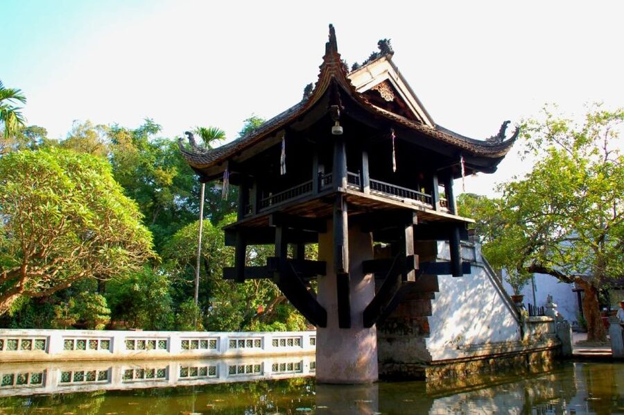 Hanoi: City Sightseeing Motorbike Tour - Ho Chi Minh Mausoleum and One Pillar Pagoda