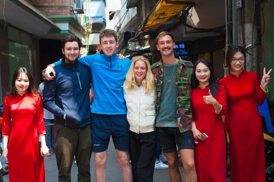 Hanoi: City Sightseeing Motorbike Tour - Pho, egg coffee, and the value of the food stops