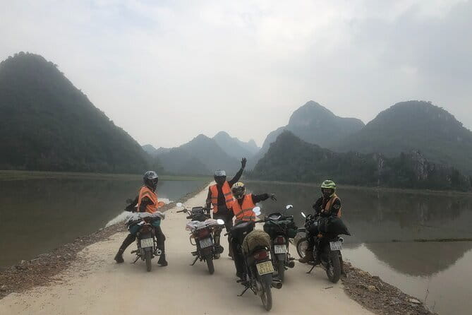 Hanoi Motorbike Adventure - From Hanoi to the Garage at 9:30 a.m.