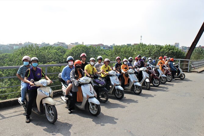 Hanoi Motorbike Tour Led By Women - Huu Tiep Lake and the B-52 wreck