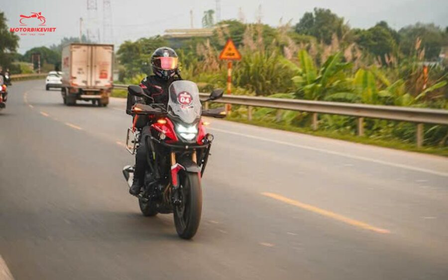 Hanoi tour: Ha Giang Loop 2 days 1 night - Motorbike tour - Day one: Bac Sum Slope to Dong Van