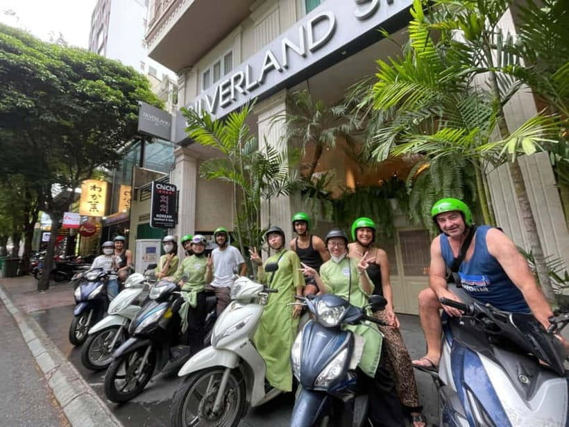 Ho Chi Minh City: Motorbike Street Food Tour - 12 Tastings - Fresh Spring Rolls And Grilled Meat