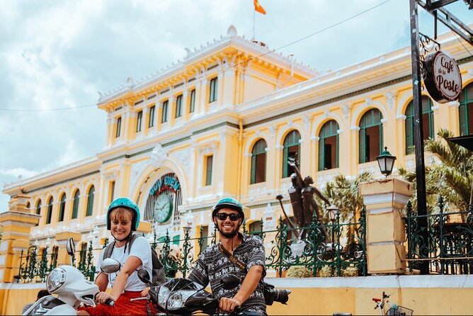 Ho Chi Minh City Motorbike Tour w Student + Safe + Fun - Opera House, City Hall, and Nguyen Hue Street