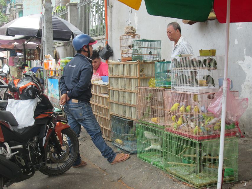 Ho Chi Minh City: Saigon Morning Markets Tour by Motorbike - Why the guide matters more than the route