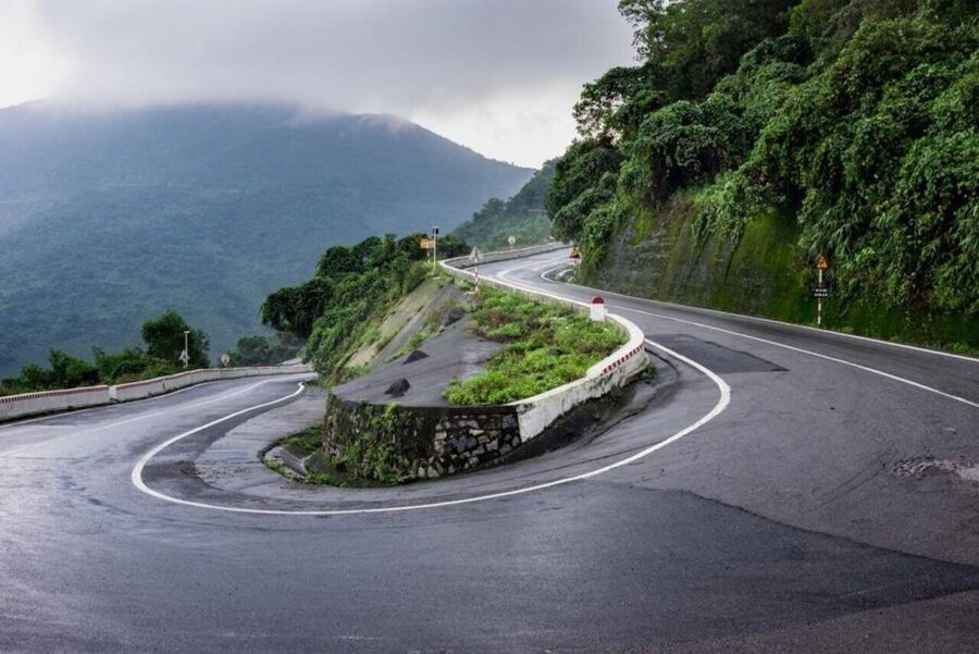 Hoi An To Marble-Monkey Mountain & Hai Van Pass by Motorbike - Why a motorbike makes this route better