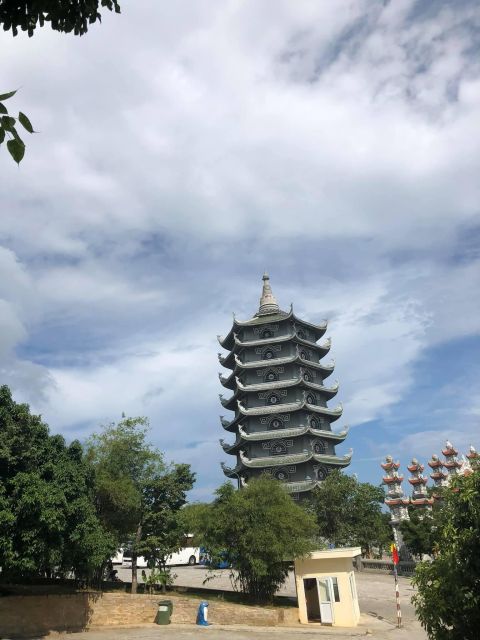 Hoi An To Marble-Monkey Mountain & Hai Van Pass by Motorbike - Mo Waterfall is the day’s refresh point