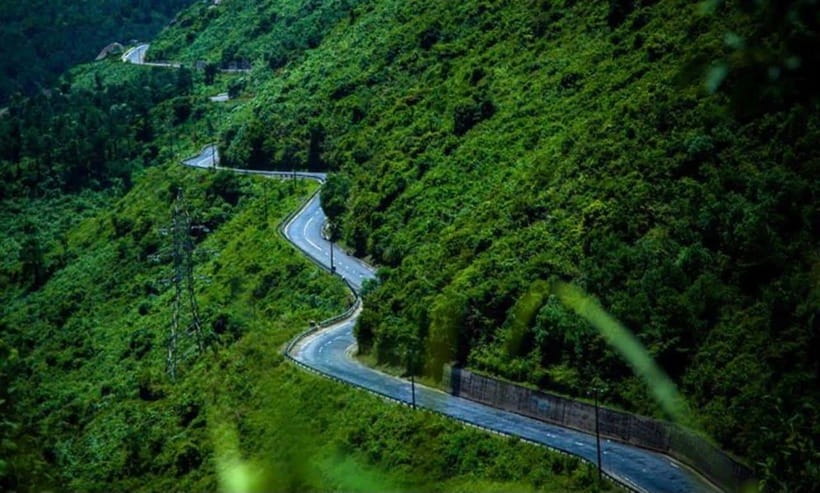 Hue: Easy Rider Tour via Hai Van Pass To/ From Hoi An - Lap An Lagoon and Rural Hue