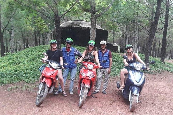 Hue Motorbike Half Day Tour: Visit Unusual Things in Hue City - Vong Canh Hill and the royal setting