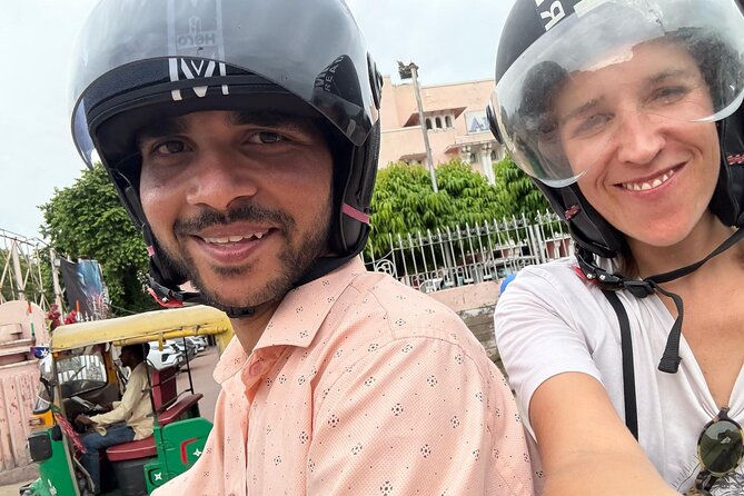 Jaipur Full-Day Motorbike Tour for Solo Female Travelers - Hawa Mahal, from famous facade to royal views