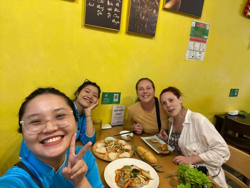 KISSTOUR | Motorbike Food Tour Female Drivers in Ho Chi Minh - Third stop: barbecue, seafood, and the more adventurous plate
